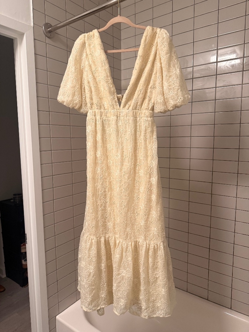 Astr the Label Jaxine Midi Dress